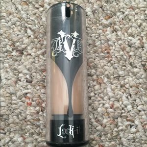 Kat Von D Lock It foundation Light 48 Neutral